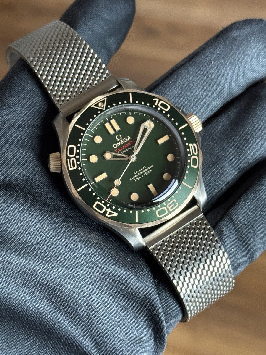 OM. Seamaster Diver 300M Titanium Bronze Gold